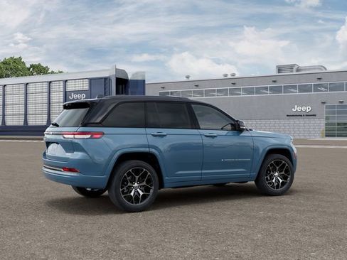 New 2026 Jeep Grand Cherokee Summit AWD/4WD image 4
