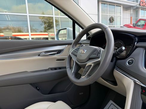 Used 2019 Cadillac XT5 Luxury image 28