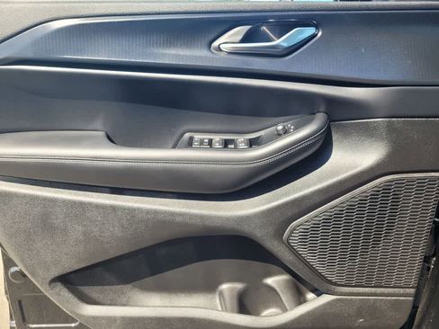 New 2025 Jeep Grand Cherokee L Laredo w/ Luxury Tech Group I image 11