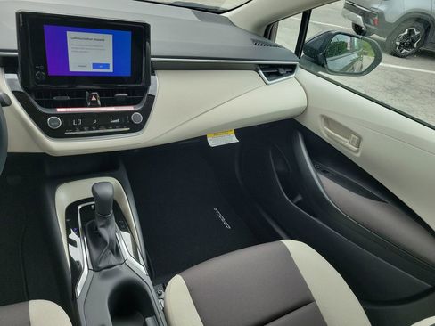 New 2026 Toyota Corolla LE FWD image 28
