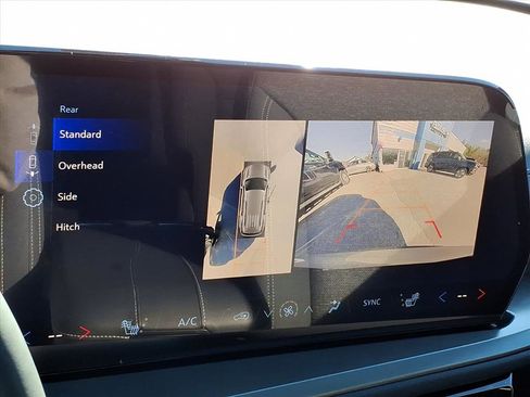 New 2026 Chevrolet Traverse LT image 20