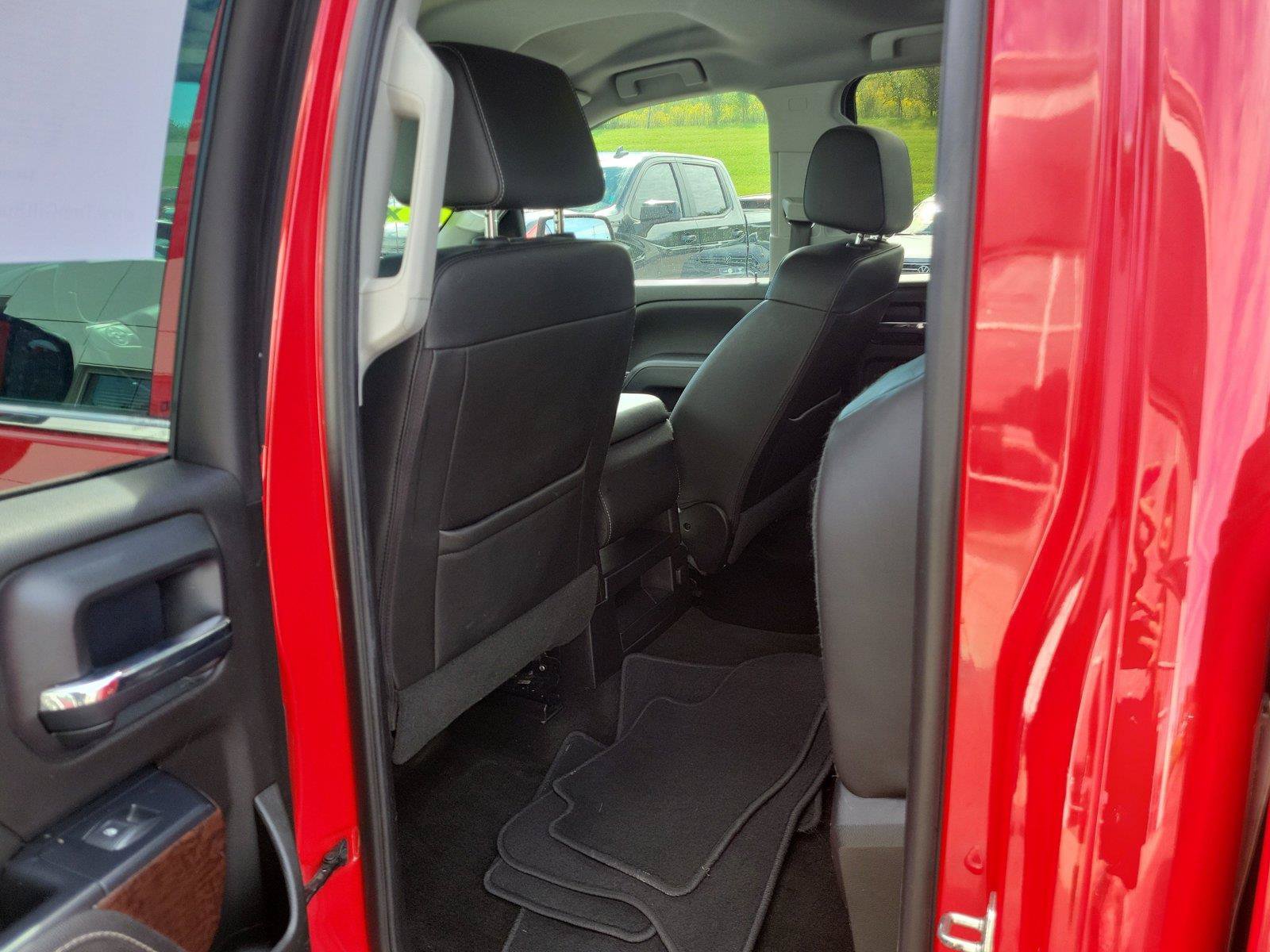 Used 2018 GMC Sierra 1500 SLT w/ SLT Premium Package AWD/4WD image 12