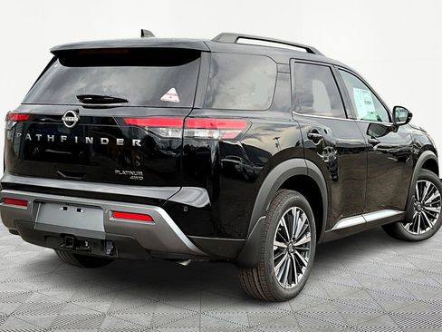 New 2026 Nissan Pathfinder Platinum image 7