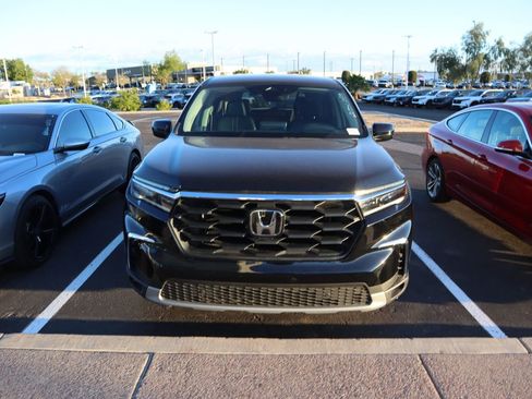 Used 2024 Honda Pilot EX-L image 2