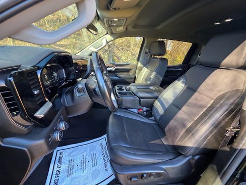 Used 2024 GMC Sierra 1500 SLT image 37