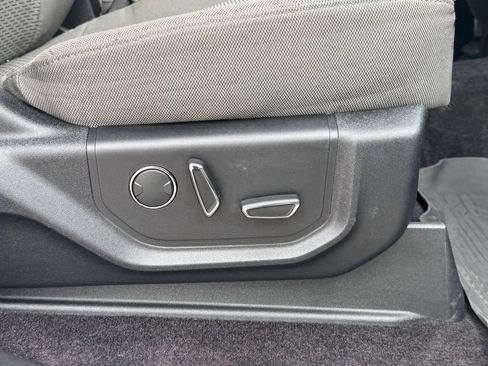 Used 2015 Ford F150 XLT w/ Equipment Group 302A Luxury image 17