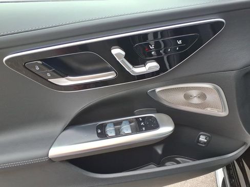 New 2026 Mercedes-Benz C 300 4MATIC Sedan image 12