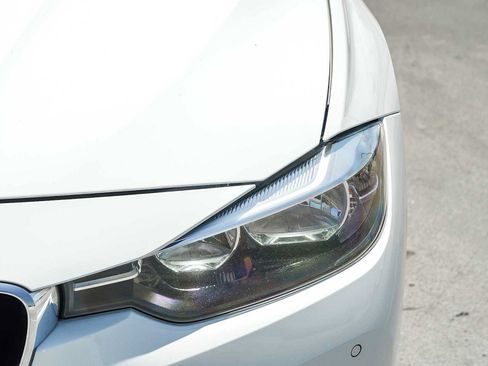 Used 2016 BMW 328i Sedan RWD image 9