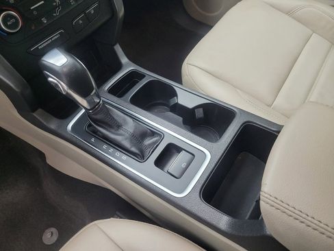 Used 2018 Ford Escape SEL image 26