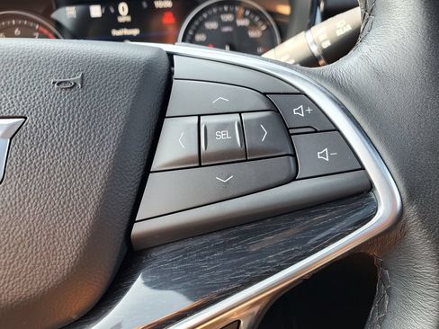 Used 2023 Cadillac XT5 Premium Luxury w/ Technology Package AWD/4WD image 22