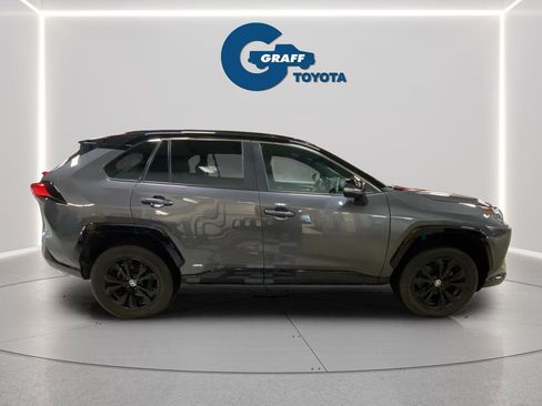 Used 2022 Toyota RAV4 XSE image 16
