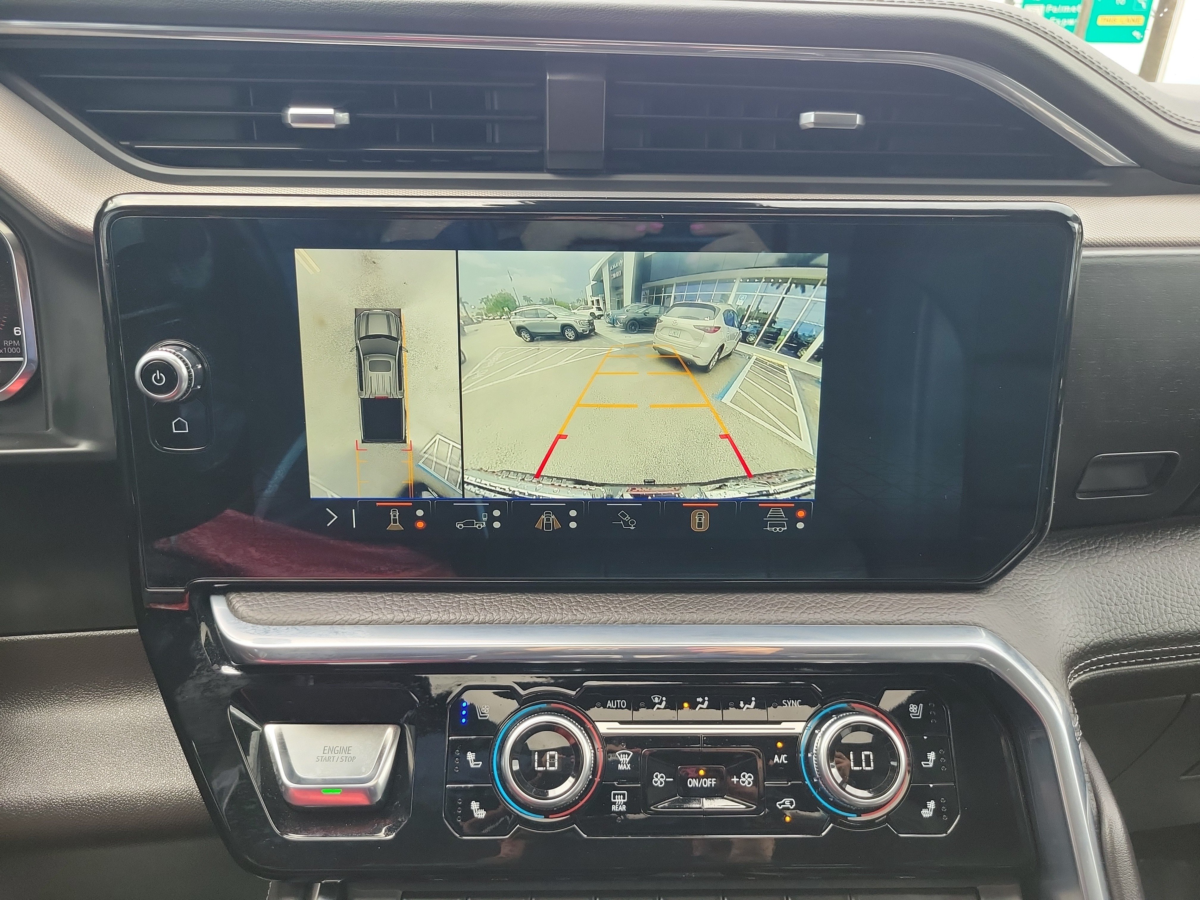 Used 2024 GMC Sierra 1500 Denali w/ Technology Package AWD/4WD image 11