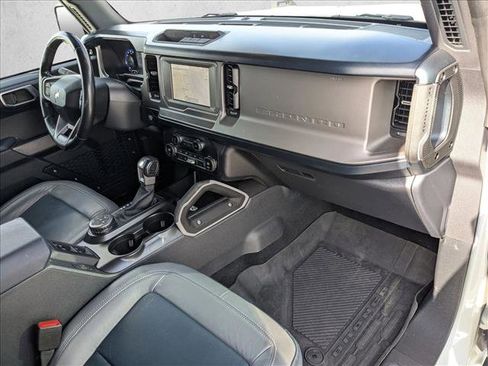 Used 2021 Ford Bronco Outer Banks image 18
