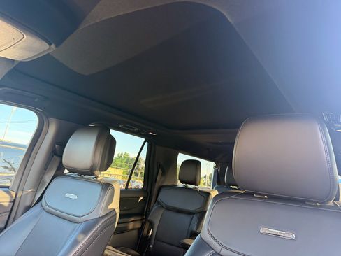 Used 2026 Ford Expedition Max Platinum w/ Stealth Appearance Package AWD/4WD image 9