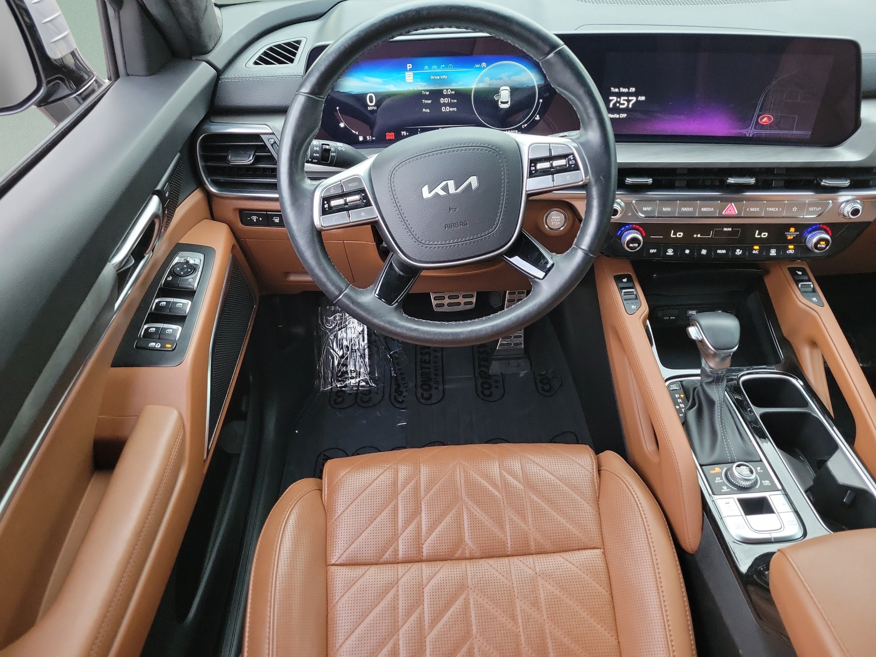 Certified 2024 Kia Telluride SX Prestige X-Line AWD/4WD image 9