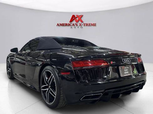 Used 2017 Audi R8 V10 w/ Carbon Exterior Package AWD/4WD image 15