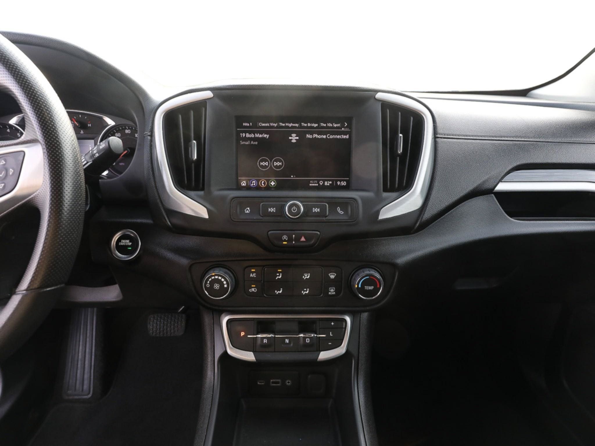 Used 2024 GMC Terrain SLE AWD/4WD image 17