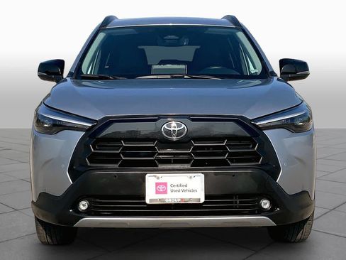 Used 2026 Toyota Corolla Cross XLE FWD image 4