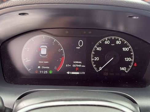Used 2025 Honda HR-V Sport image 15