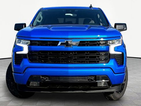 Used 2025 Chevrolet Silverado 1500 RST w/ Convenience Package II AWD/4WD image 2