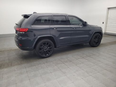 Used 2018 Jeep Grand Cherokee Altitude image 10