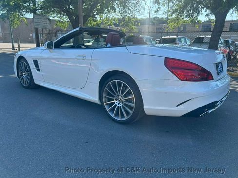 Used 2018 Mercedes-Benz SL 550 image 16