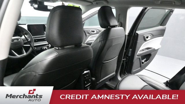 Used 2022 Jeep Compass Latitude AWD/4WD image 23