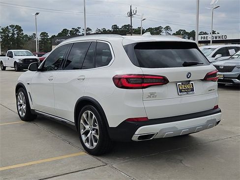 Used 2022 BMW X5 xDrive45e image 12