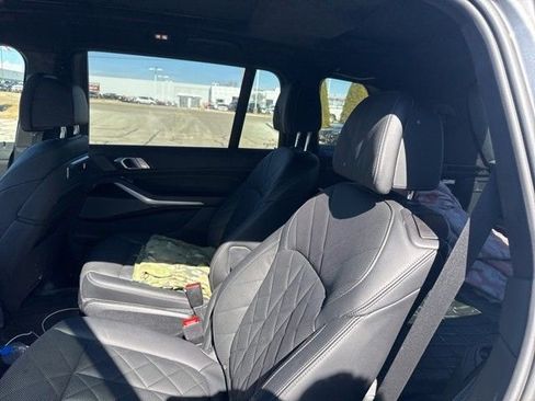 Used 2024 BMW X7 xDrive40i w/ M Sport Package image 16