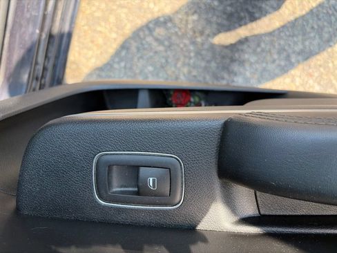 Used 2015 Chrysler 300 C AWD/4WD image 25