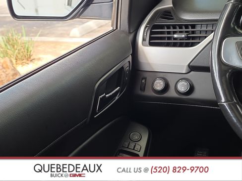 Used 2019 GMC Yukon SLT w/ Open Road Package AWD/4WD image 18