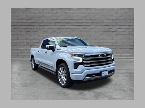 Used 2026 Chevrolet Silverado 1500 High Country w/ High Country Premium Package AWD/4WD image 1