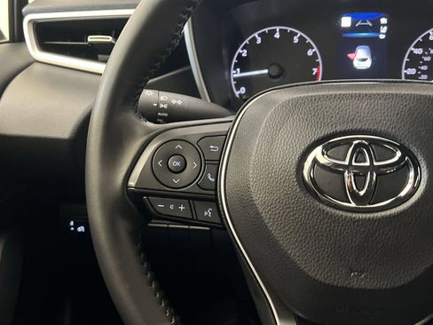 Used 2025 Toyota Corolla SE FWD image 32