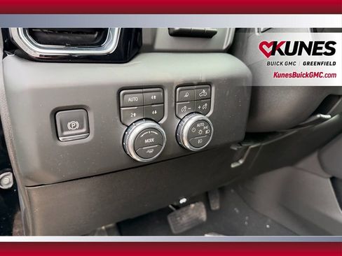 New 2026 GMC Sierra 2500 Denali w/ Denali Reserve Package image 15