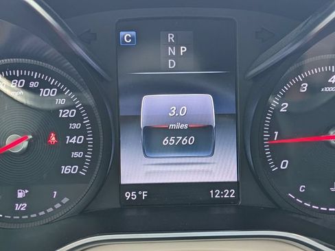 Used 2018 Mercedes-Benz GLC 300 4MATIC image 26