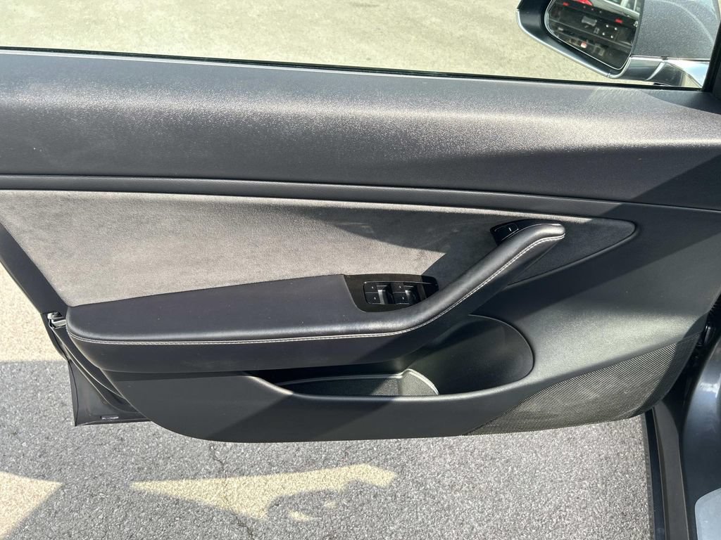 Used 2018 Tesla Model 3 RWD image 26