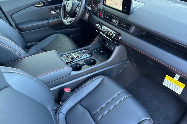 New 2026 Honda Pilot TrailSport image 17