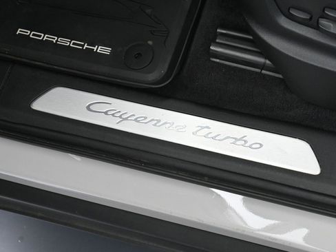 Certified 2022 Porsche Cayenne Turbo image 16