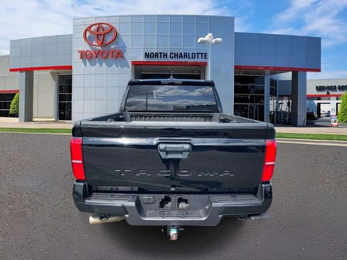 Used 2024 Toyota Tacoma TRD Sport image 8