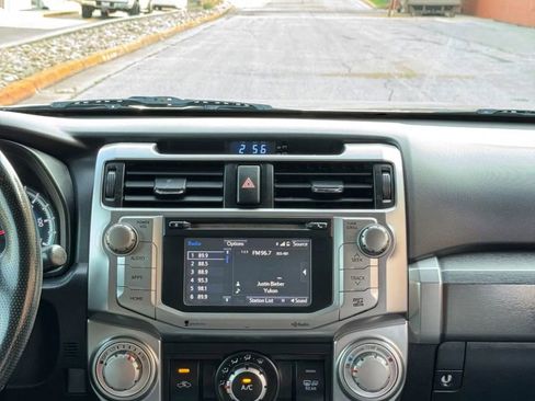 Used 2014 Toyota 4Runner SR5 RWD image 22