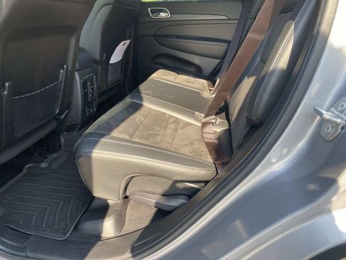 Used 2021 Jeep Grand Cherokee Laredo X RWD image 14