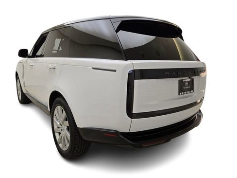 Used 2024 Land Rover Range Rover SE image 11