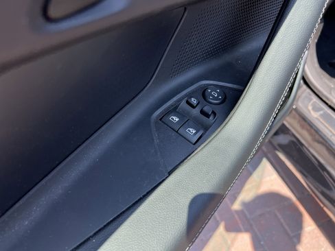 Certified 2025 BMW 230i Coupe RWD image 15