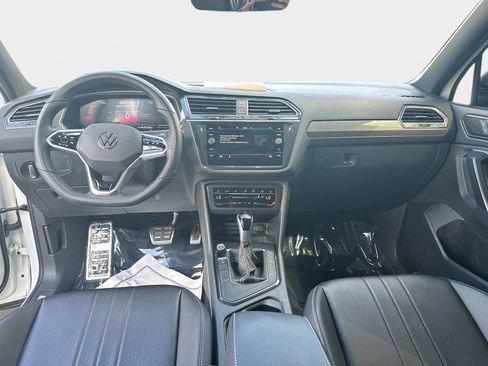 Certified 2024 Volkswagen Tiguan SE R-Line image 16