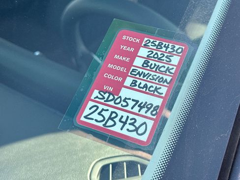 New 2025 Buick Envision Avenir image 26