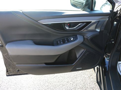 Used 2025 Subaru Outback Onyx Edition XT image 16