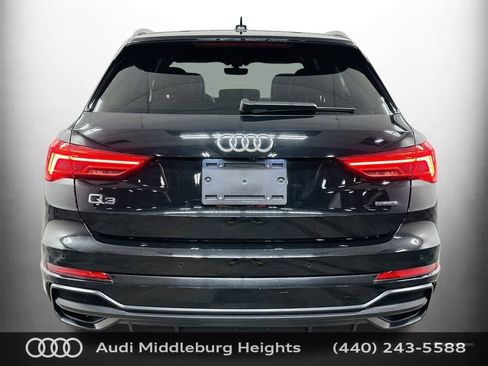 Certified 2022 Audi Q3 2.0T Premium image 6