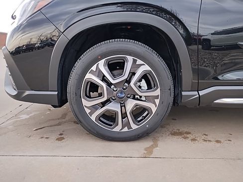 Certified 2025 Subaru Ascent Touring image 14