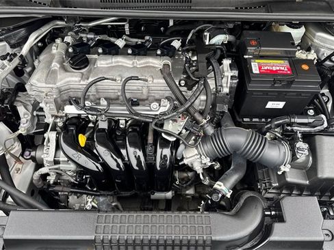 Used 2021 Toyota Corolla LE image 52