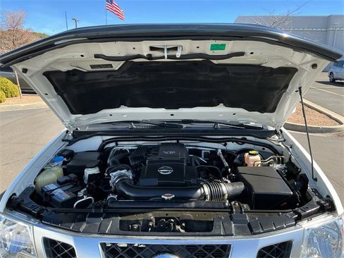 Used 2019 Nissan Frontier PRO-4X image 16